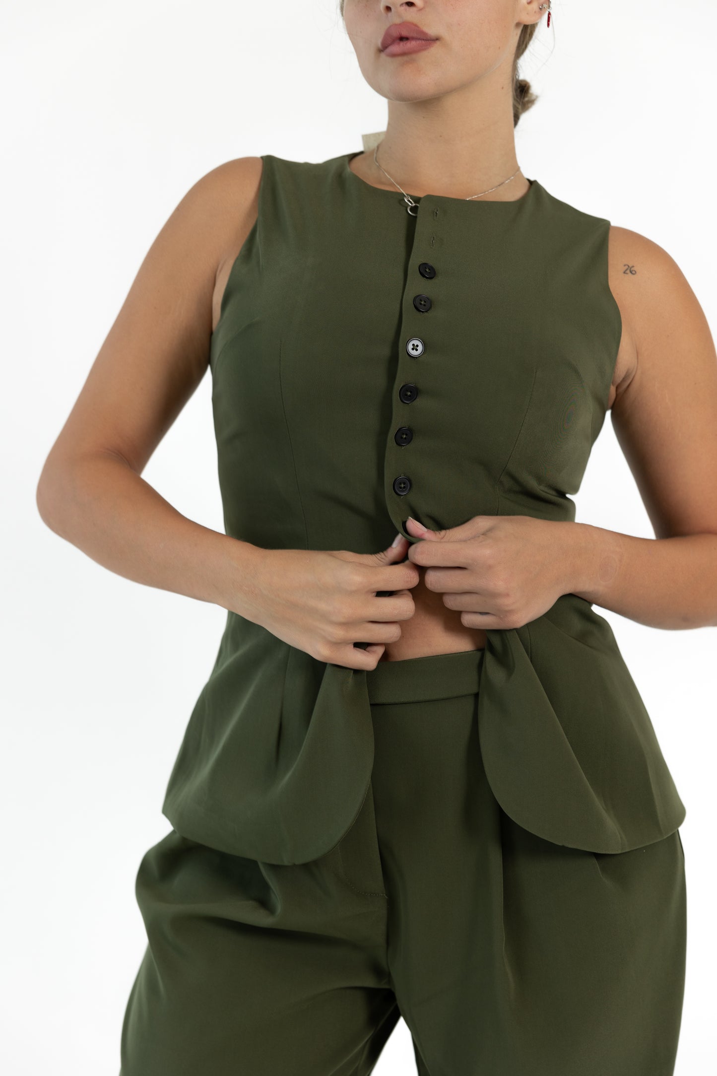 Chika Hourglass Vest